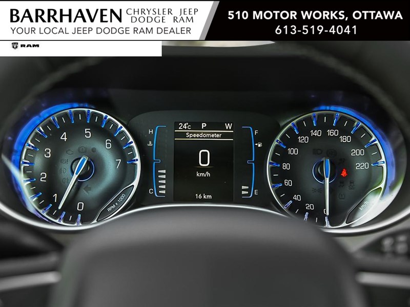 2024 Chrysler Grand Caravan SXT 2WD