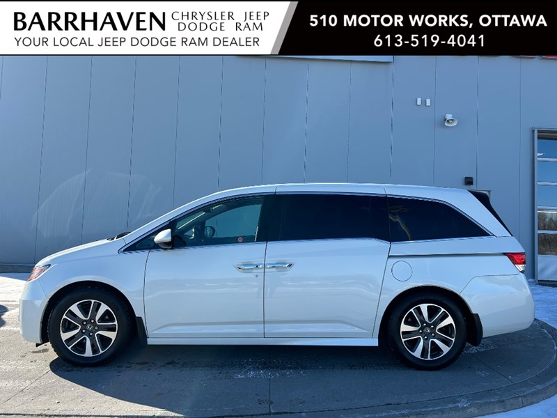 2017 Honda Odyssey Touring | 8-Pass | Navi | DVD | Leather