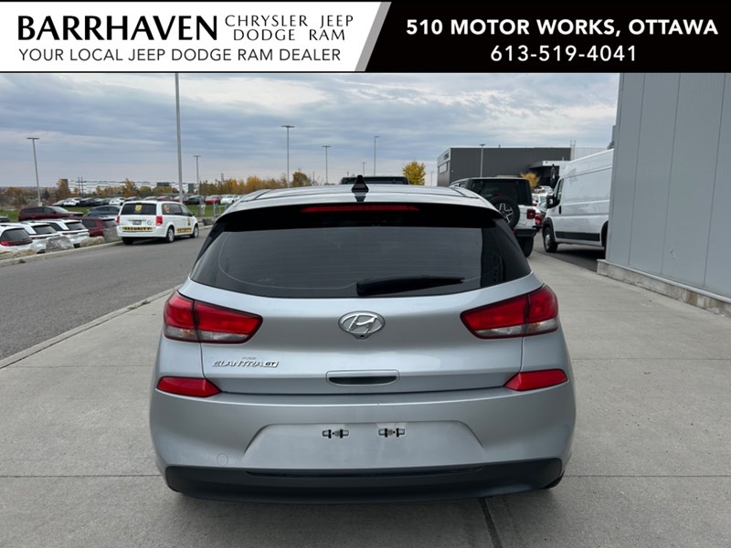 2019 Hyundai Elantra GT Luxury | Pano Roof | Low KM's