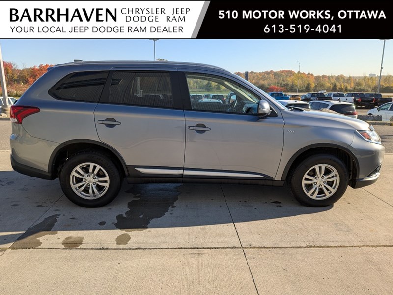 2019 Mitsubishi Outlander SE AWC | Low KM's