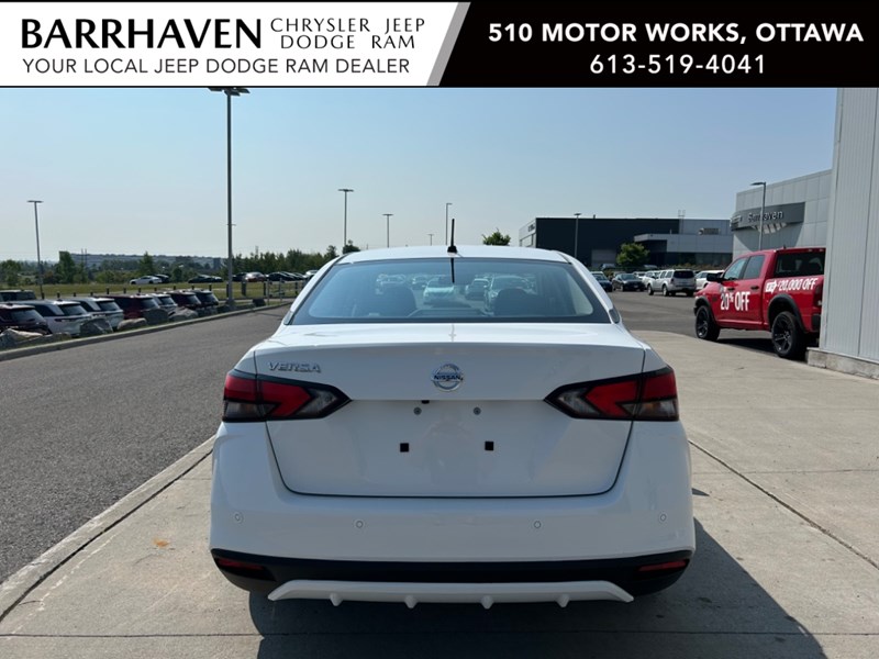 2021 Nissan Versa S CVT | Low KM's