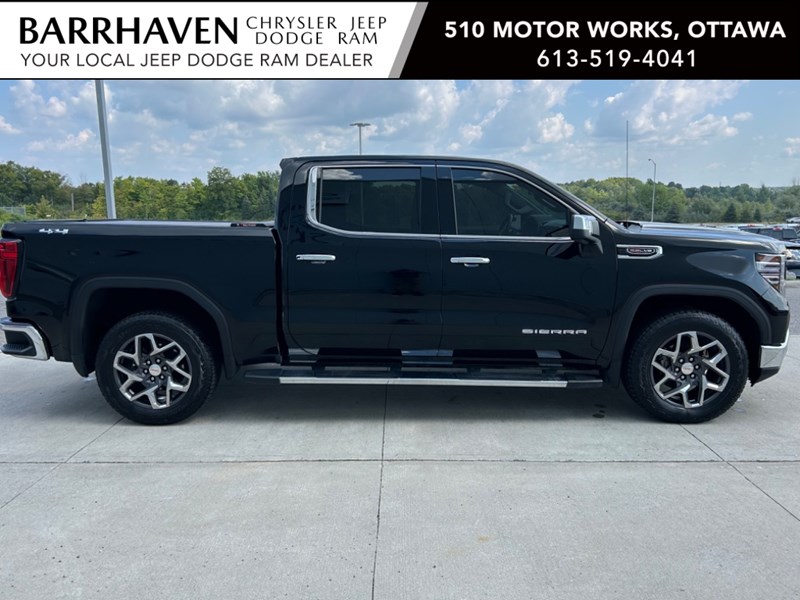 2023 GMC Sierra 1500 4X4 Crew Cab SLT | Leather | Sunroof