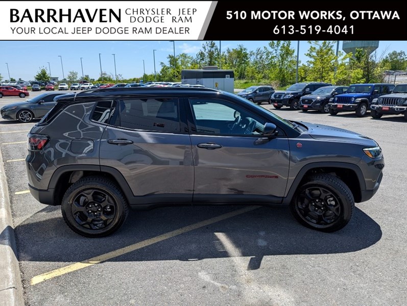 2023 Jeep Compass Trailhawk Elite 4x4 | Leather, Pano Roof